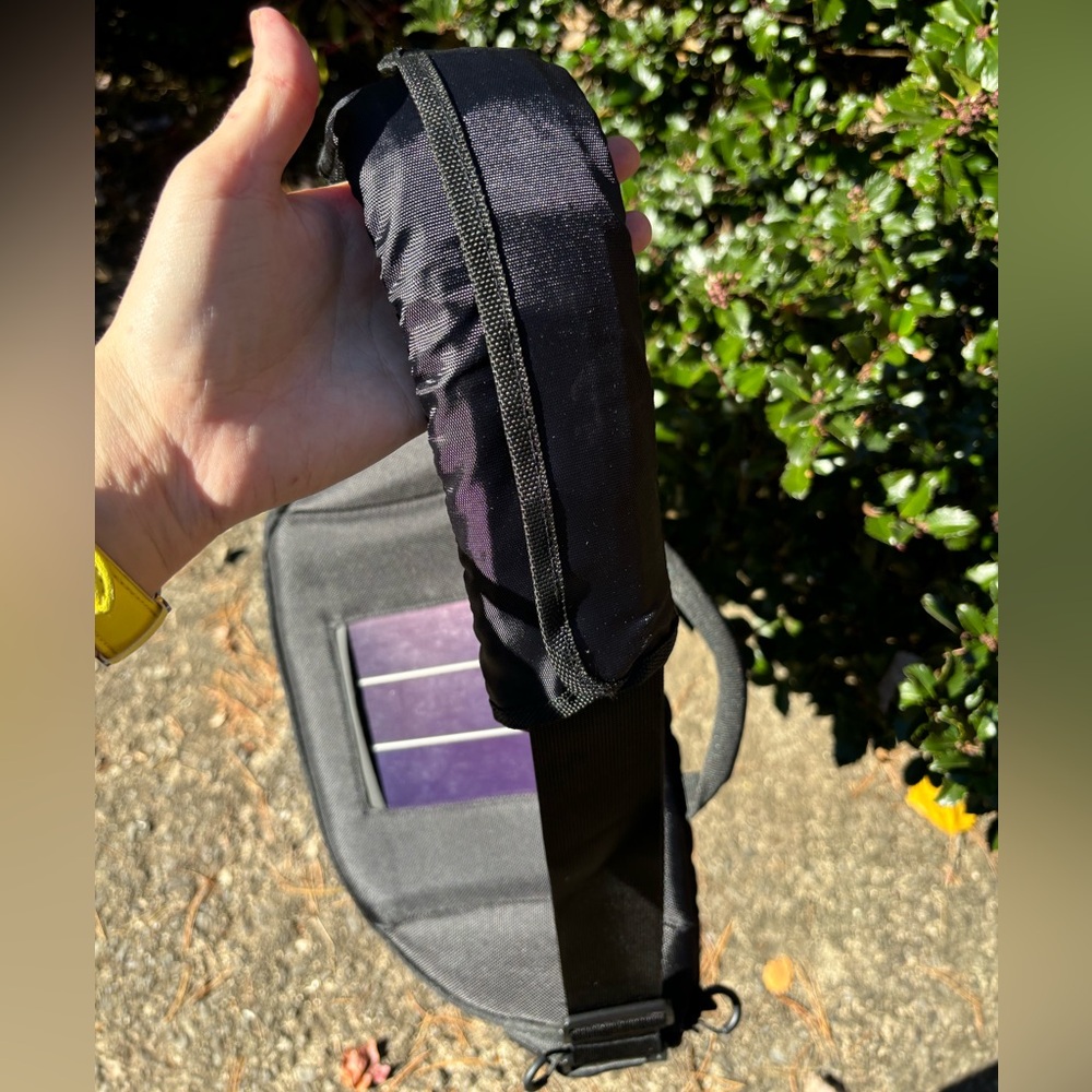 Catalyst Solar Messenger Bag. - Picture 14 of 17